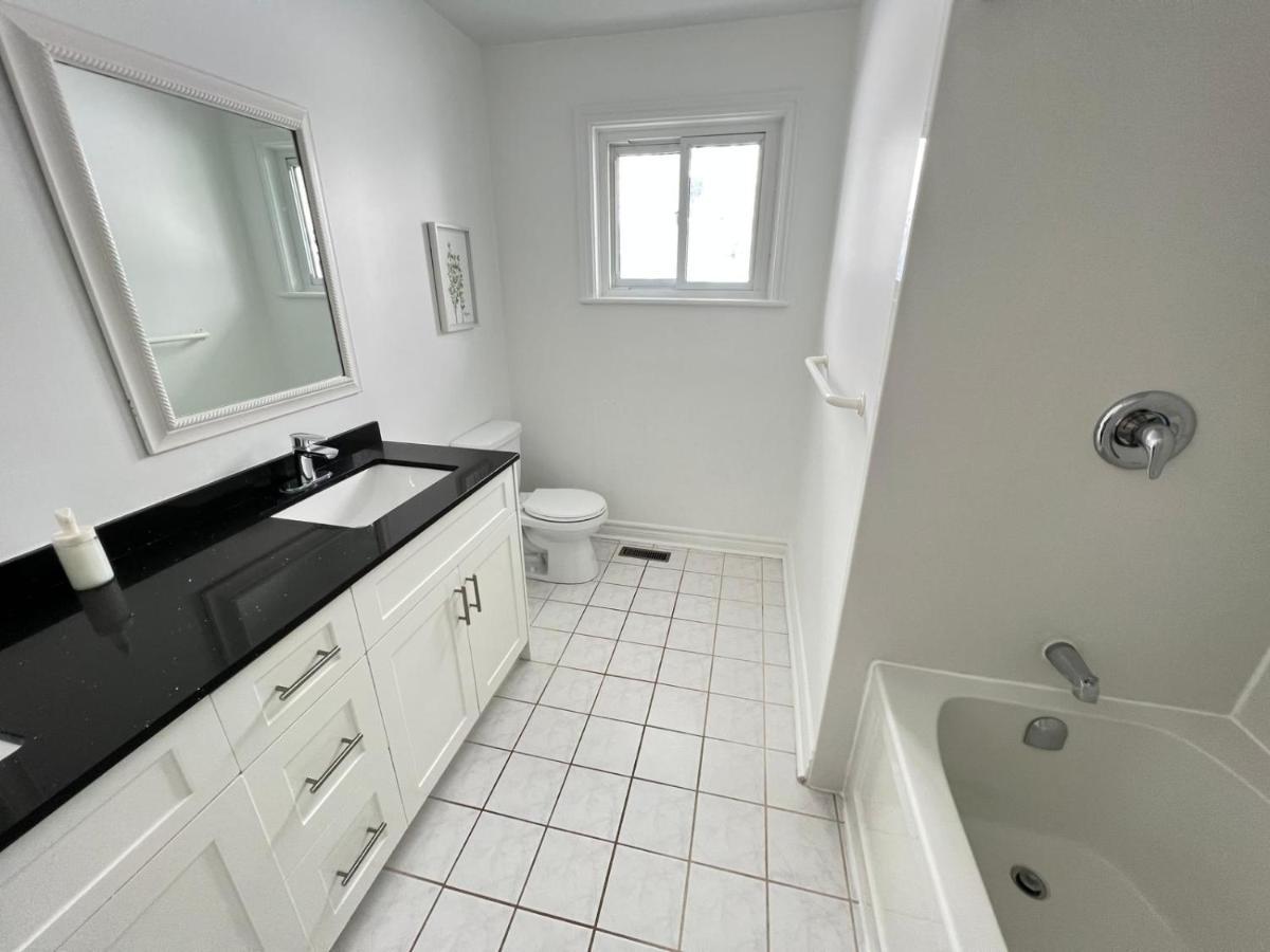 Letitia Heights !C Quiet And Modern Private Bedroom With Shared Bathroom Барри Экстерьер фото